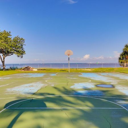 Coastal-Zen Ruskin Retreat Less Than 1 Mi To Beach! Luaran gambar